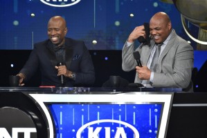 登录入口-😅巴克利保证黄蜂进附加赛？追梦：他在保证上一直都不太准