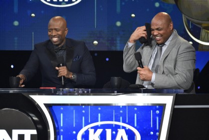 登录入口-😅巴克利保证黄蜂进附加赛？追梦：他在保证上一直都不太准