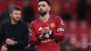 kaiyun官方-7球13助！B费当选全场最佳，续约索要40万镑周薪，曼联该答应吗|英超|布鲁诺·费尔南德斯|水晶宫|滕哈格|阿莫林_新浪体育_新浪新闻